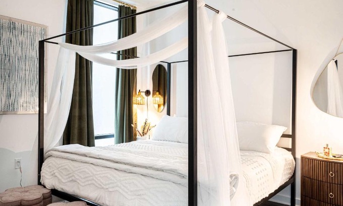 The Gulch Apartment | 2 Bed 2 Bath Nest for Family
