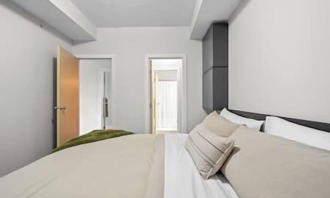 Connaught Apartment | 2 Bed | DT Core | Mins to Stampede