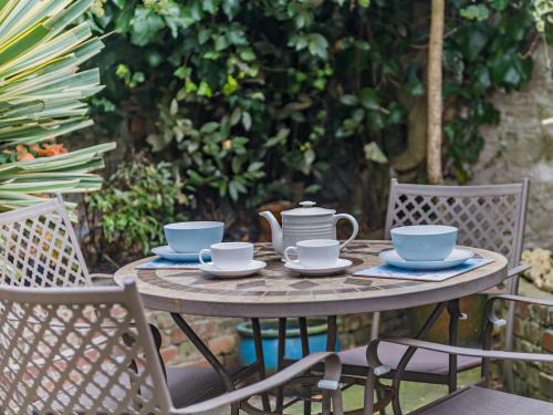 Brixham House | 2 bed in Brixham BX021