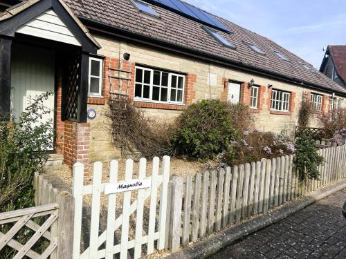 Godshill House | 2 Bed in Godshill IC078