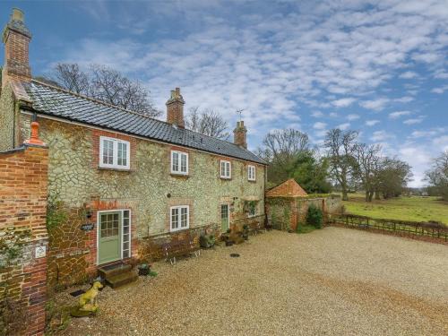 Ingoldisthorpe House | 2 Bed in Ingoldisthorpe KT074