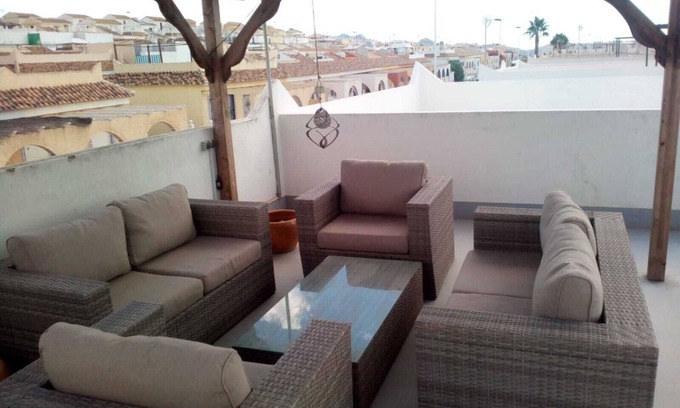 Mazarron Villa | 2 Bed-Sleeps 5-Private Pool-Pets-AirCon