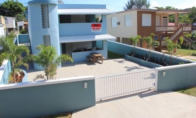 Aguacate Apartment | 2-Bedroom, 1-Bathroom Apartment at Shacks Beach. Beach access footsteps away.