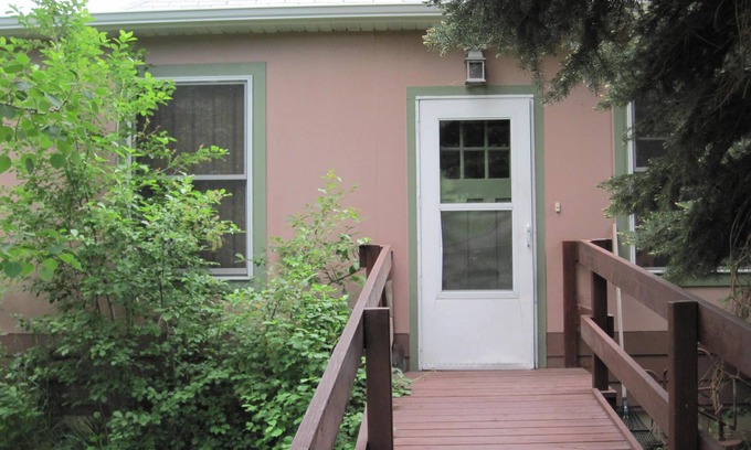 Sheridan House | 2 bedroom, 2 bath, 1/2 house in Wild Western Town