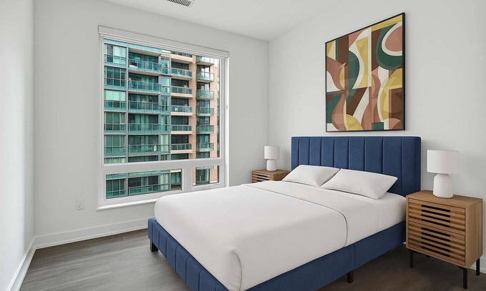Downtown Mississauga Apartment | 2 Bedroom/2 Bathroom Suite