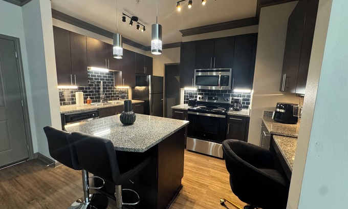 Dunwoody Apartment | 2-bedroom/2-bathroom apartment in enjoyable Dunwoody with AC, fitness room, WiFi