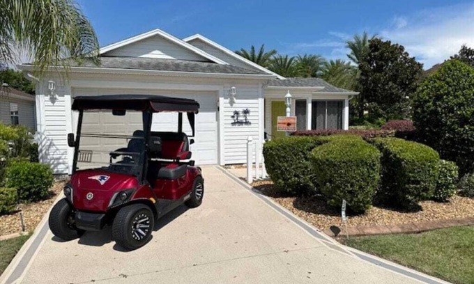Buttonwood House | 2 bedroom/2 full bath with great location in The Villages!