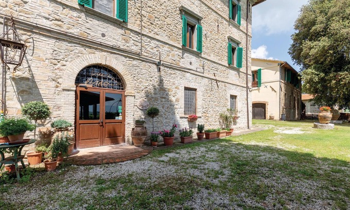 Gualdo Cattaneo Apartment | 2 bedroom accommodation in Gualdo Cattaneo PG