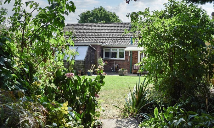 Malvern Cottage | 2 bedroom accommodation in Summerfield View