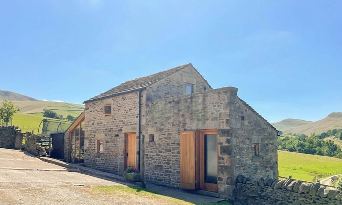 Little Hayfield Cottage | 2 bedroom accommodation in Hayfield, High Peak