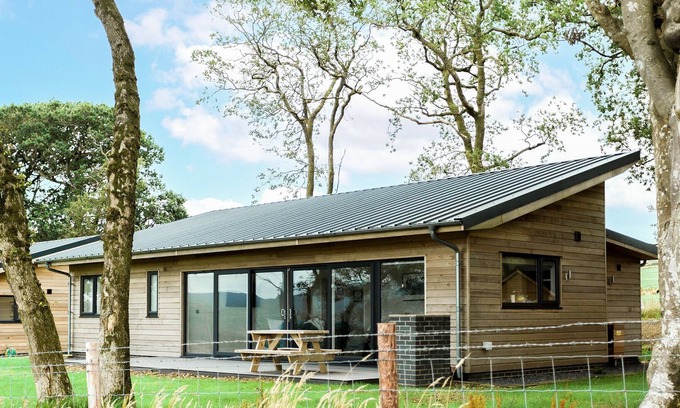 Gatehouse-of-Fleet Cottage | 2 bedroom accommodation in Gatehouse of Fleet, near Kirkcudbright