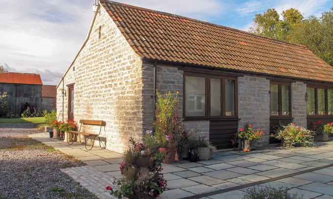 Castle Cary Cottage | 2 bedroom accommodation in Lovington, near Somerton