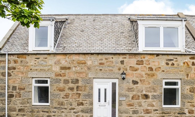 Ellon Cottage | 2 bedroom accommodation in Collieston
