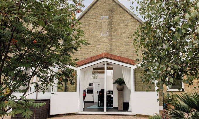 East Cowes House | 2 bedroom accommodation in East Cowes