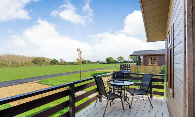 Upper Battlefield Ski Chalet | 2 bedroom accommodation in Shrewsbury