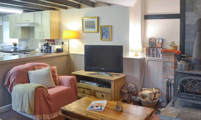 Pen-y-sarn Cottage | 2 bedroom accommodation in Pen-y-Sarn, near Amlwch