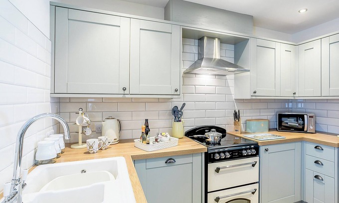 Dunford Bridge Cottage | 2 bedroom accommodation in Don View, near Dunford Bridge