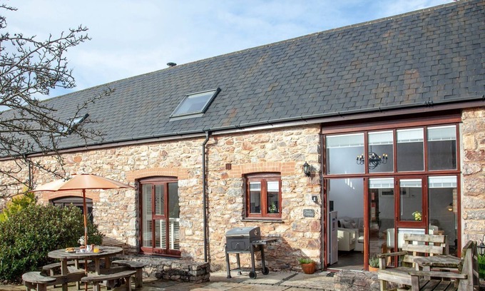 Liverton Cottage | 2 bedroom accommodation in Ipplepen, near Totnes