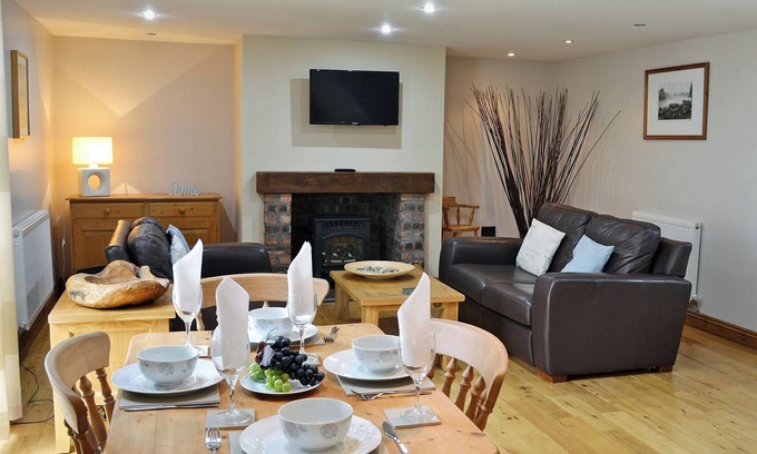 Allonby Cottage | 2 bedroom accommodation in Allonby, near Silloth