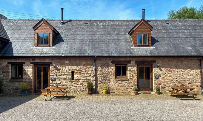 Redbrook Cottage | 2 bedroom accommodation in Newland, near Coleford
