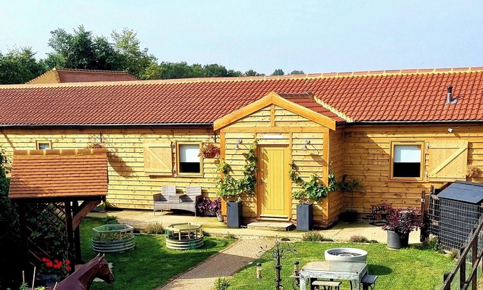 Sudbury Cottage | 2 bedroom accommodation in Ashen, near Clare