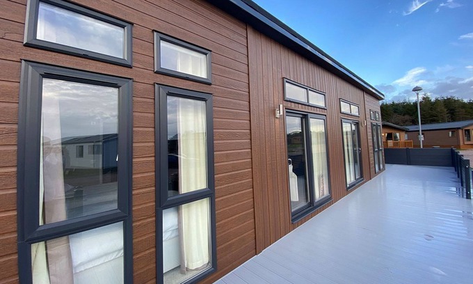 Annan Cabin | 2 bedroom accommodation in Annan