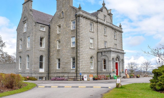 Alford Cottage | 2 bedroom accommodation in Huntly