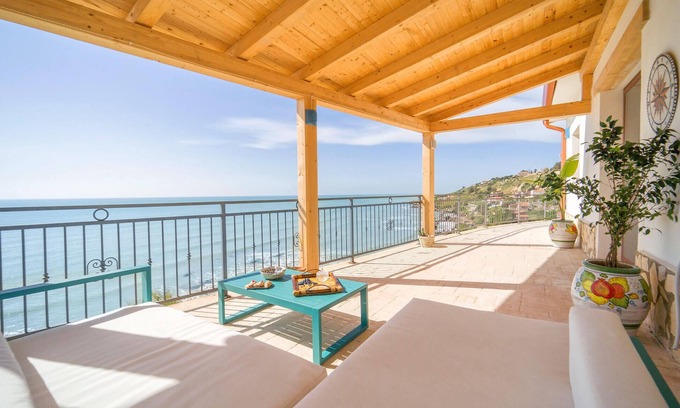 Ciotta House | 2 bedroom amazing home in Ciotta
