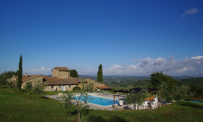 Greve in Chianti Apartment | 2 bedroom apartment in agricultural area with swimming pool