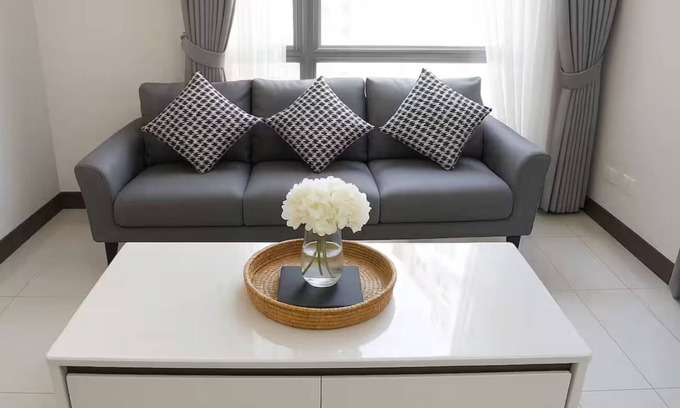 Tambo Apartment | 2-bedroom apartment in awesome Paranaque City with WiFi, AC, GENTRY