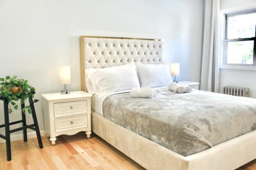 Queens Apartment | 2-Bedroom Apartment 15 Minutes From Manhattan in LIC Astoria Queens