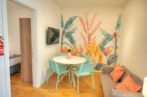 San Tumas Apartment | 2 bedroom apartment 3min walk from the beach