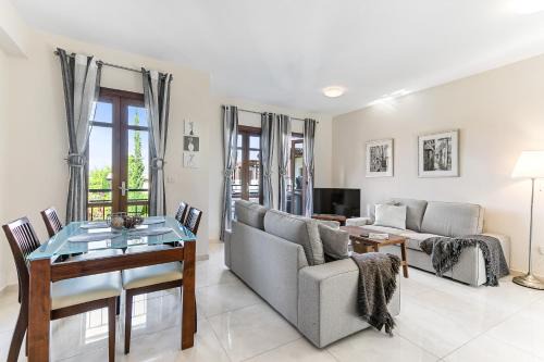 Aphrodite Hills Apartment | 2 bedroom Apartment Assia with communal pool, Aphrodite Hills Resort