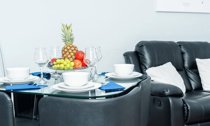Glenisla Apartment | 2 Bedroom Apartment by Central Serviced Apartments - Sleeps 3