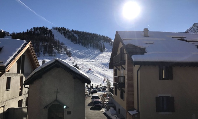 Montgenevre Apartment | 2 bedroom apartment overlooking the slopes