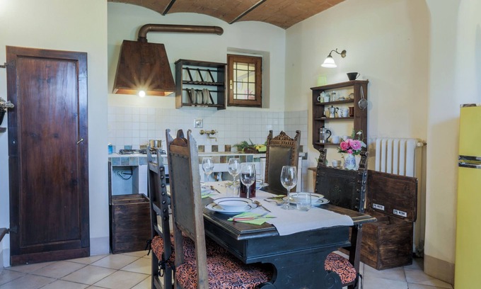 Lastra a Signa Apartment | 2 Bedroom Apartment in La Luna