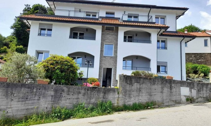 Carciano Apartment | 2 Bedroom Apartment in Levo