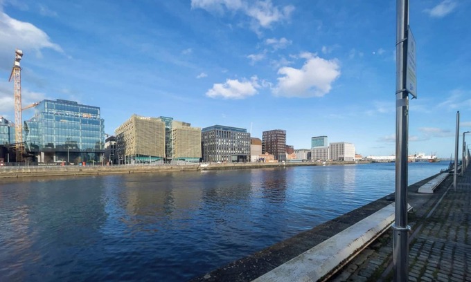 North Wall Apartment | 2 Bedroom Apartment With Balcony in Spencer Dock