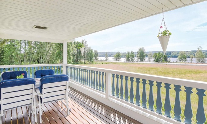 Svanskog House | 2 bedroom awesome home in Svanskog