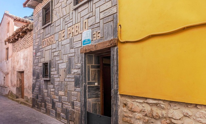 Montalban House | 2 bedroom beautiful home in Montalbán