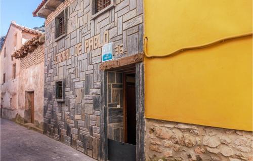 Montalban House | 2 Bedroom Beautiful Home In Montalbán