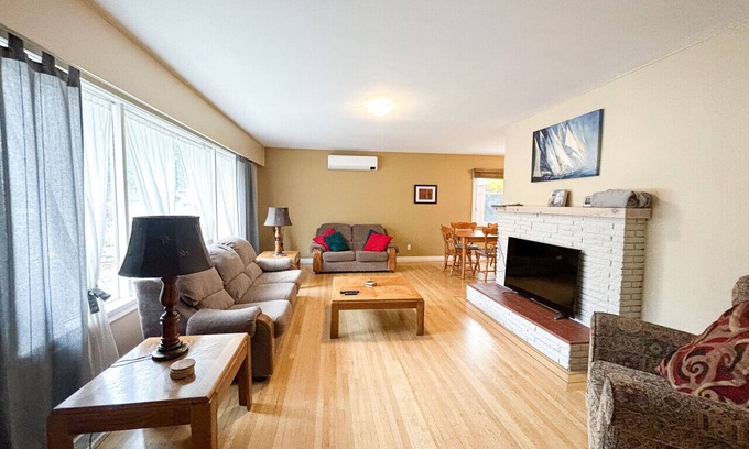 Okanagan-Similkameen Apartment | 2 Bedroom Central Penticton Home