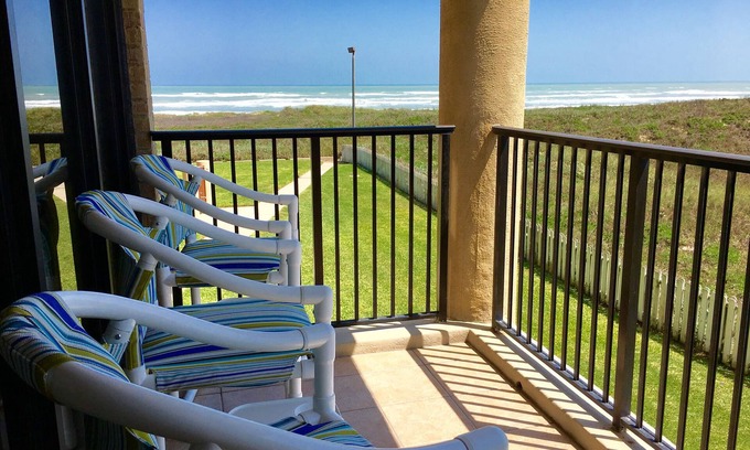 South Padre Island Condo | 2 Bedroom Condo Overlooking the Gulf of Mexico & the Beach Park/Schlitterbahn