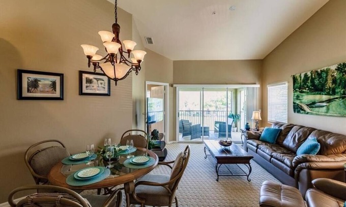 Gateway Condo | 2-bedroom condo in perfect Fort Myers Near RSW Central to Fort Myers