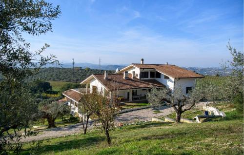 Moscufo Apartment | 2 Bedroom Cozy Apartment In Moscufo