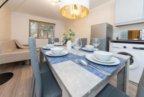 Reading Apartment | 2 Bedroom Flat Free Parking