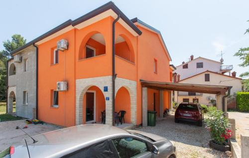 Babici Apartment | 2 Bedroom Gorgeous Apartment In Umag