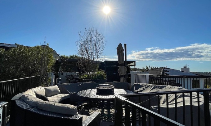 Carlsbad Apartment | 2-bedroom Guest apartment in Carlsbad. Ocean & golf course view & roof top deck