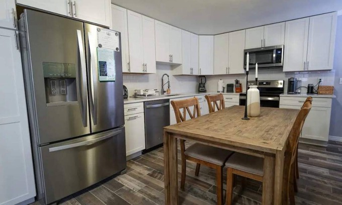 Ouray House | 2 Bedroom Home: Mountain Views, Walk to Downtown