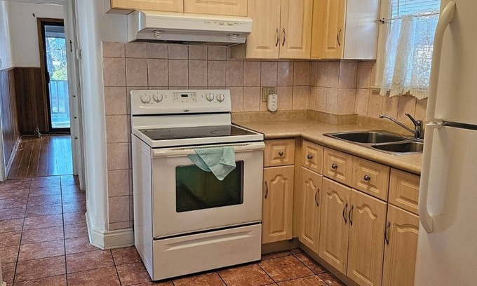 Woodbine Heights House | 2 Bedroom House in Toronto